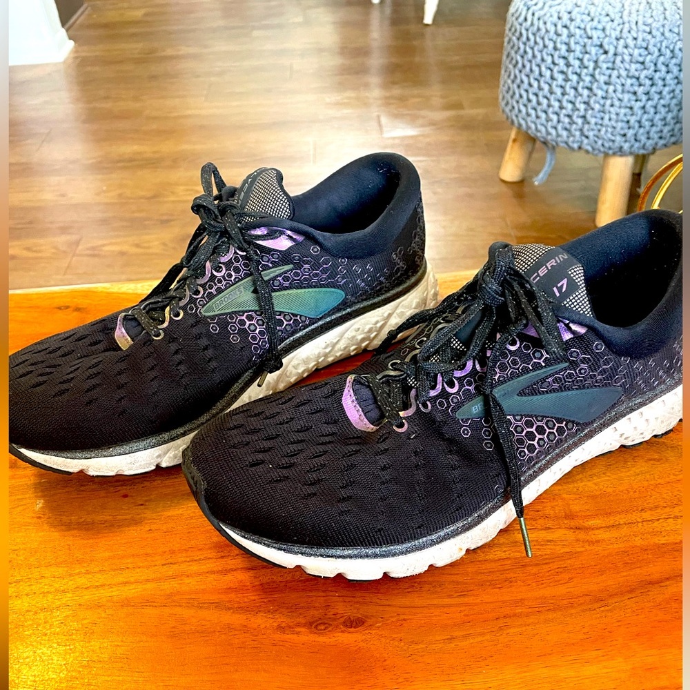 Brooks Women’s  9 1/2 Glycerin  17